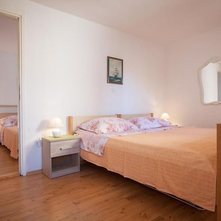 Apartments Jelka Promajna Kültér fotó